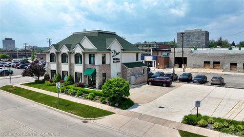 22680 Newman St, Dearborn, MI, 48124-1597 | Card Image