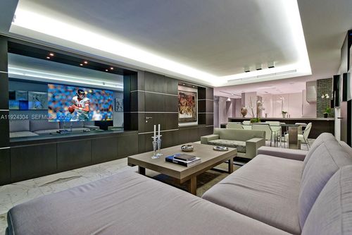 apt-4309-1331 Brickell Bay Dr, Miami, FL, 33131-3687 | Card Image