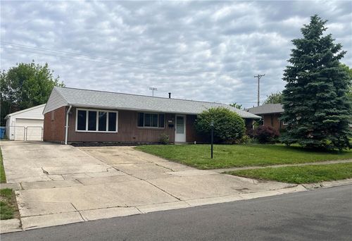 4957 Chesham Dr, Dayton, OH, 45424-3703 | Card Image