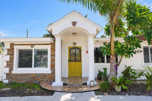 2574 Ne 14th Ter, Pompano Beach, FL, 33064-6933 | Card Image