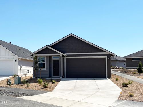 2634 Nw 26th Loop N, Redmond, OR, 97756-7764 | Card Image