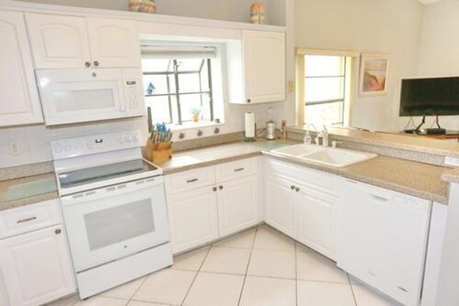 4772 Navigator Ln, House other with 3 bedrooms, 2 bathrooms and null parking in Boynton Beach FL | Image 11