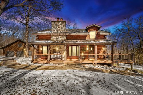 8835 Vergennes St Se, Ada, MI, 49301-9120 | Card Image
