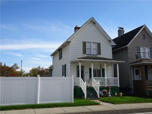 228 S 3rd St, Youngwood, PA, 15697-1627 | Card Image