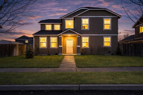 1350 Ne 3rd St, Redmond, OR, 97756-0257 | Card Image