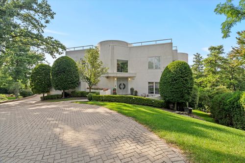 920 Saint Stephens Grn, Oak Brook, IL, 60523-2568 | Card Image