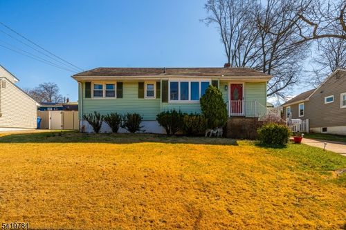 162 Rutherford Ave, Woodbridge, NJ, 07095-3626 | Card Image