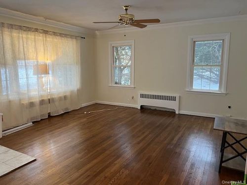 97 Berg Ave, Kings Park, NY, 11754-1502 | Card Image