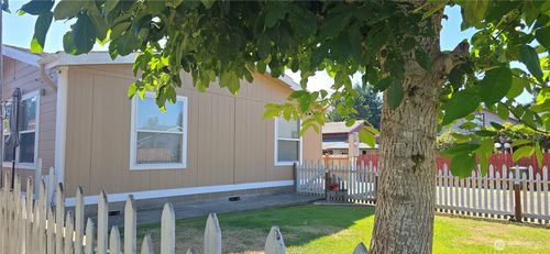 3110 Borst Ave, Centralia, WA, 98531-1502 | Card Image
