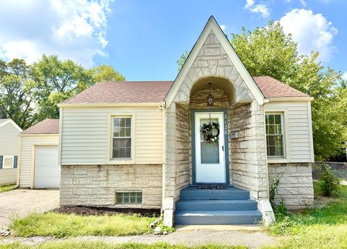 2128 Lamberton St, Middletown, OH, 45044-7008 | Card Image