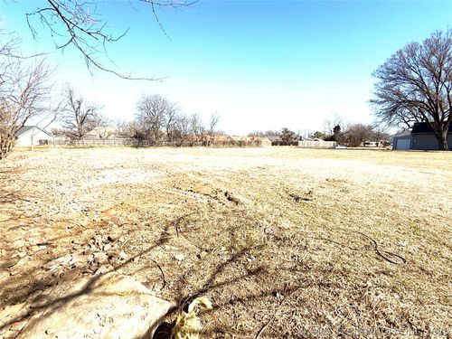 9751 E 31st St, Tulsa, OK, 74146-1222 | Card Image