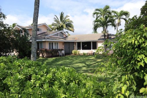 813 Maluniu Ave, Kailua, HI, 96734-1945 | Card Image