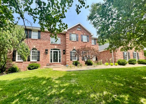 704 Sherwood Dr, JEFFERSON CITY, MO, 65109-5786 | Card Image