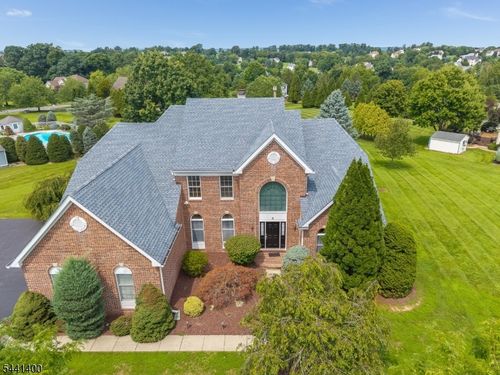 3 Stark Ct, Ringoes, NJ, 08551-1800 | Card Image