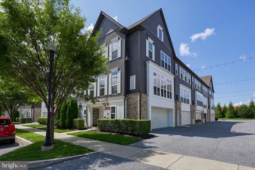 812 Mayer Pl, LANCASTER, PA, 17601-4083 | Card Image