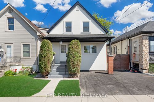 62 Norman St, Hamilton, ON, L8H4J5 | Card Image