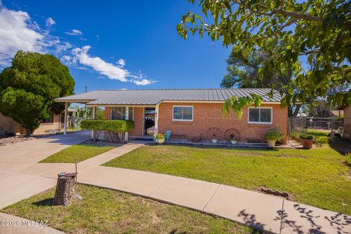 624 E San Pedro Circle, Benson, AZ, 85602 | Card Image