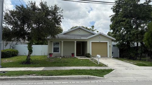 1018 Foster Rd, Hallandale Beach, FL, 33009-2124 | Card Image