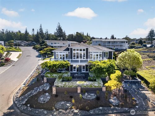 2017 Piper Cir, Anacortes, WA, 98221-3125 | Card Image