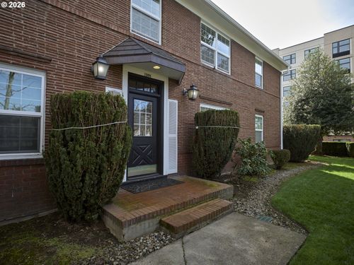 1205 C St, Vancouver, WA, 98660 | Card Image