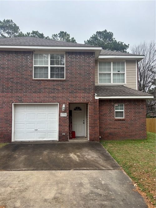 1776 N Evening Shade Dr, Fayetteville, AR, 72703-1277 | Card Image