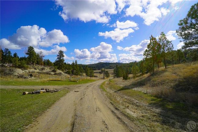 479 Bender Rd, House other with 3 bedrooms, 2 bathrooms and null parking in Roundup MT | Image 4