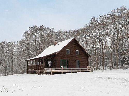 657 Maple St, Vergennes, VT, 05491-9428 | Card Image