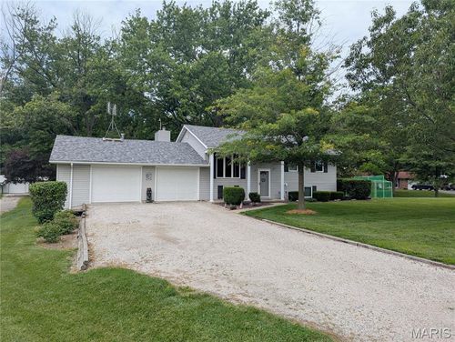1285 Red Ball Trl, Greenville, IL, 62246-2835 | Card Image