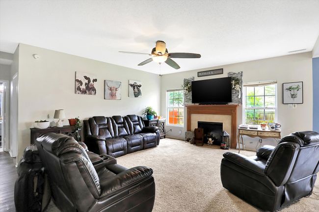 2917 Sentiment Ln, House other with 5 bedrooms, 3 bathrooms and null parking in Greenwood IN | Image 7
