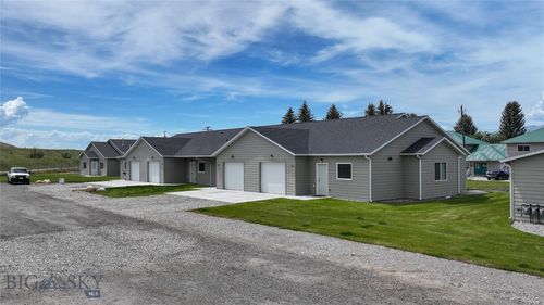 306 W 9th Ave, Big Timber, MT, 59011 | Card Image