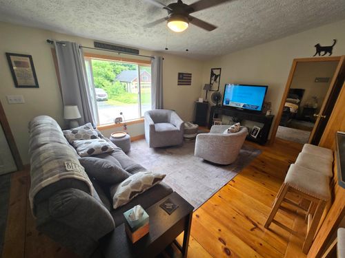 41 Brooklyn St, Barre, VT, 05641-4707 | Card Image