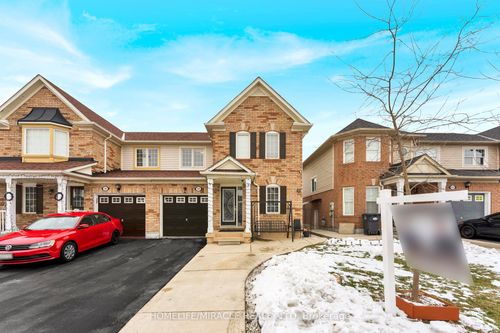 33 Keats Terr, Brampton, ON, L7A3N1 | Card Image
