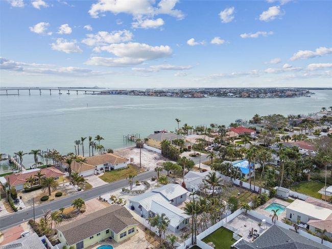 2740 E Vina Del Mar Blvd, House other with 4 bedrooms, 2 bathrooms and null parking in ST PETE BEACH FL | Image 29