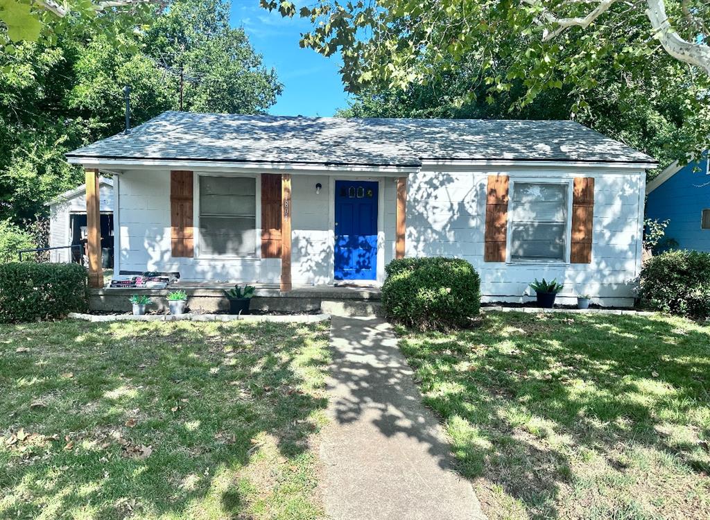 Throckmorton St, Gainesville, TX 76240