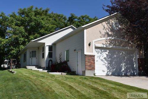 1545 Bench Rd, Pocatello, ID, 83201-2443 | Card Image