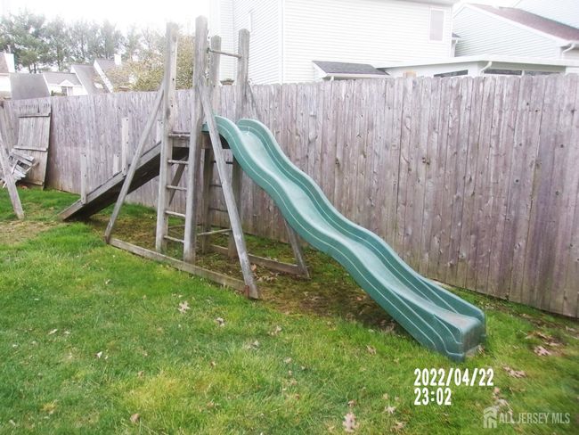 29 Jeffrey Cir, House other with 4 bedrooms, 3 bathrooms and null parking in Dayton NJ | Image 20