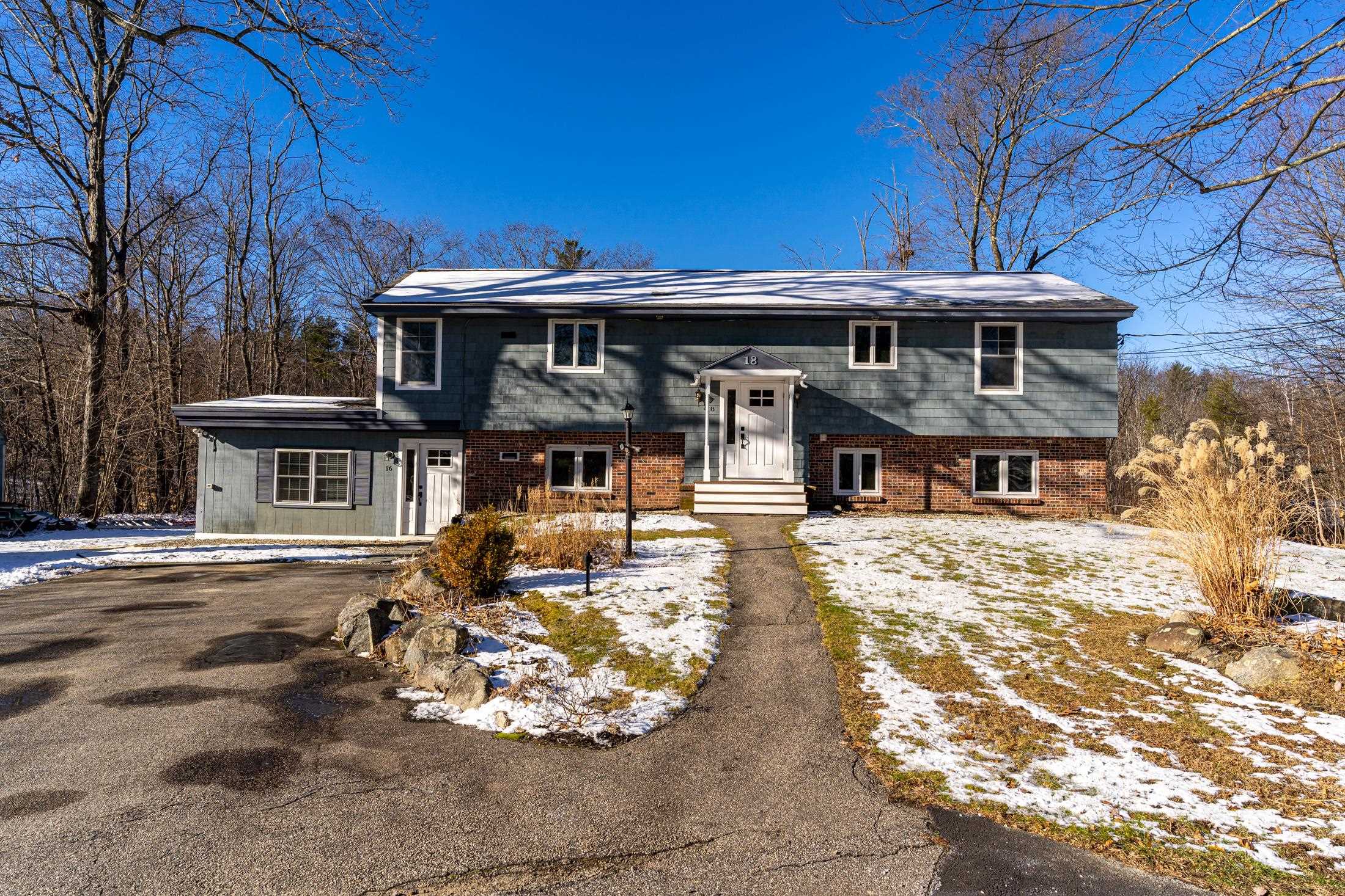 1618 Hobart, Sold in Exeter Zoocasa