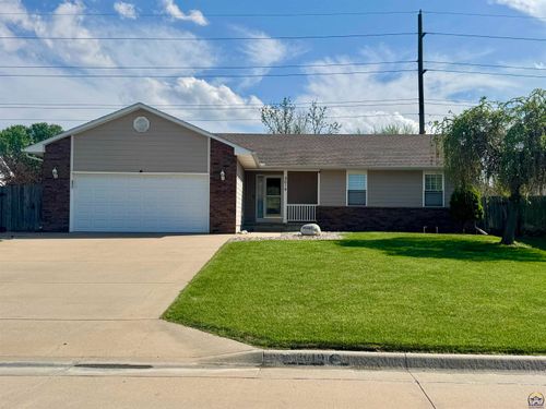 3019 S Parkway Ct, Emporia, KS, 66801-7752 | Card Image