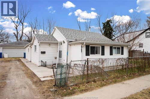 1763 Dominion Blvd, Windsor, ON, N9B3H6 | Card Image