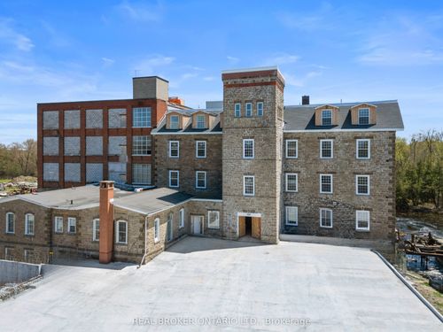 201-150 Mill St, Carleton Place, ON, K7C1T4 | Card Image