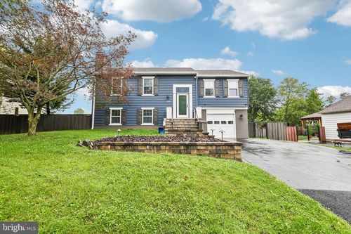 8498 Inspiration Ave, WALKERSVILLE, MD, 21793-7805 | Card Image