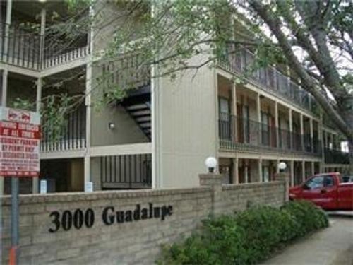 apt-101-3000 Guadalupe St, Austin, TX, 78705-2830 | Card Image
