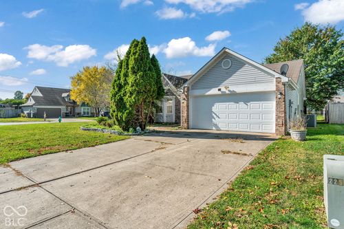 5546 Foxtail Ct, Indianapolis, IN, 46221-4306 | Card Image