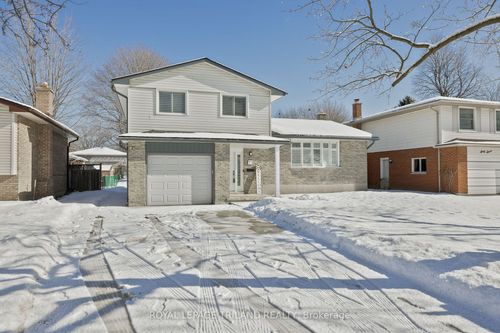 71 St Clair Crt, London, ON, N6J3W1 | Card Image