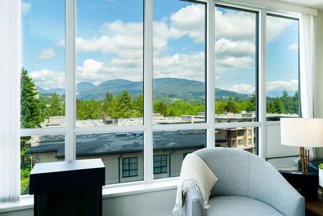 Sunroom / solarium with a mountain view | Image 9