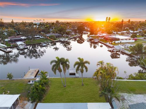 4790 Venetian Blvd Ne, ST PETERSBURG, FL, 33703-4226 | Card Image