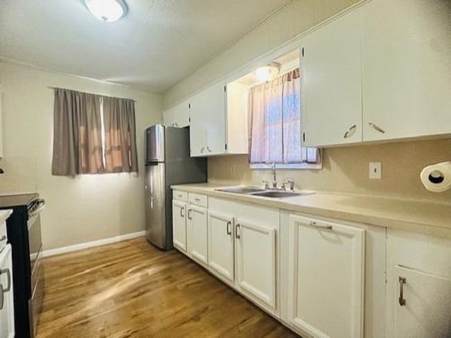 110 Cedar St, House other with 3 bedrooms, 2 bathrooms and 1 parking in Louise TX | Image 5