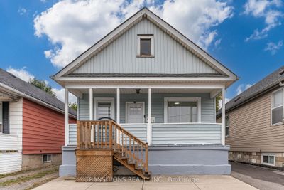 653 Upper Wellington St, House other with 2 bedrooms, 2 bathrooms and 1 parking in Hamilton ON | Image 1