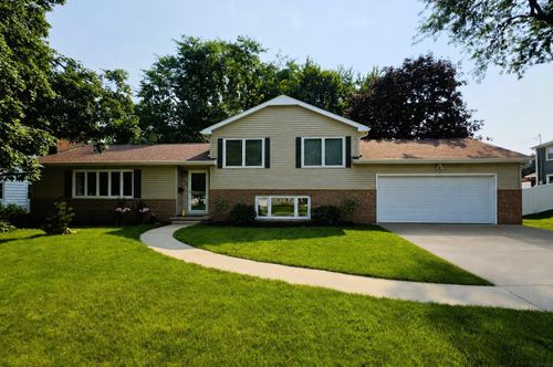257 Crestview Ave, Waterloo, IA, 50701-4919 | Card Image