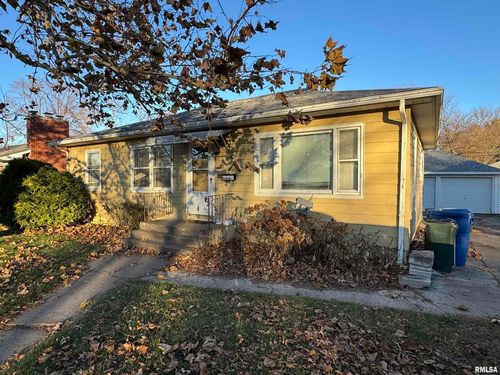 1925 N Michigan Ave, Davenport, IA, 52804-2823 | Card Image